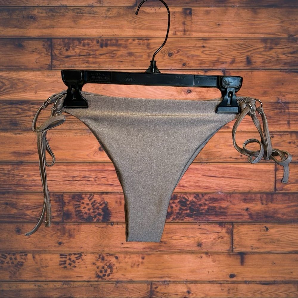 5 for $25🔥Victoria's Secret Champagne Swimsuit Bottoms Medium‎